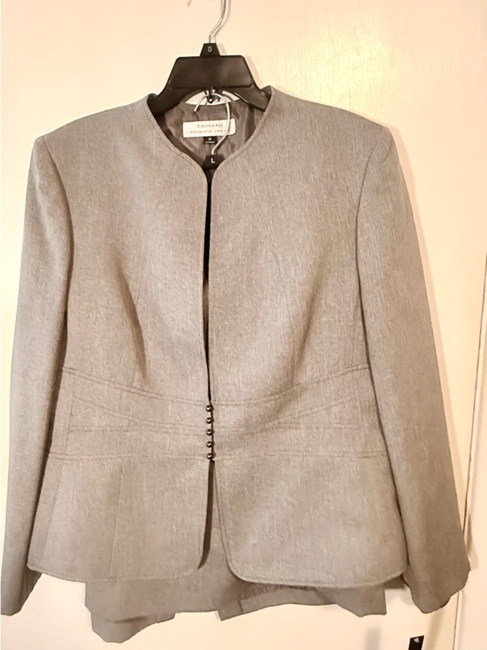Tahari Gray Collarless Woman’s skirt Suit